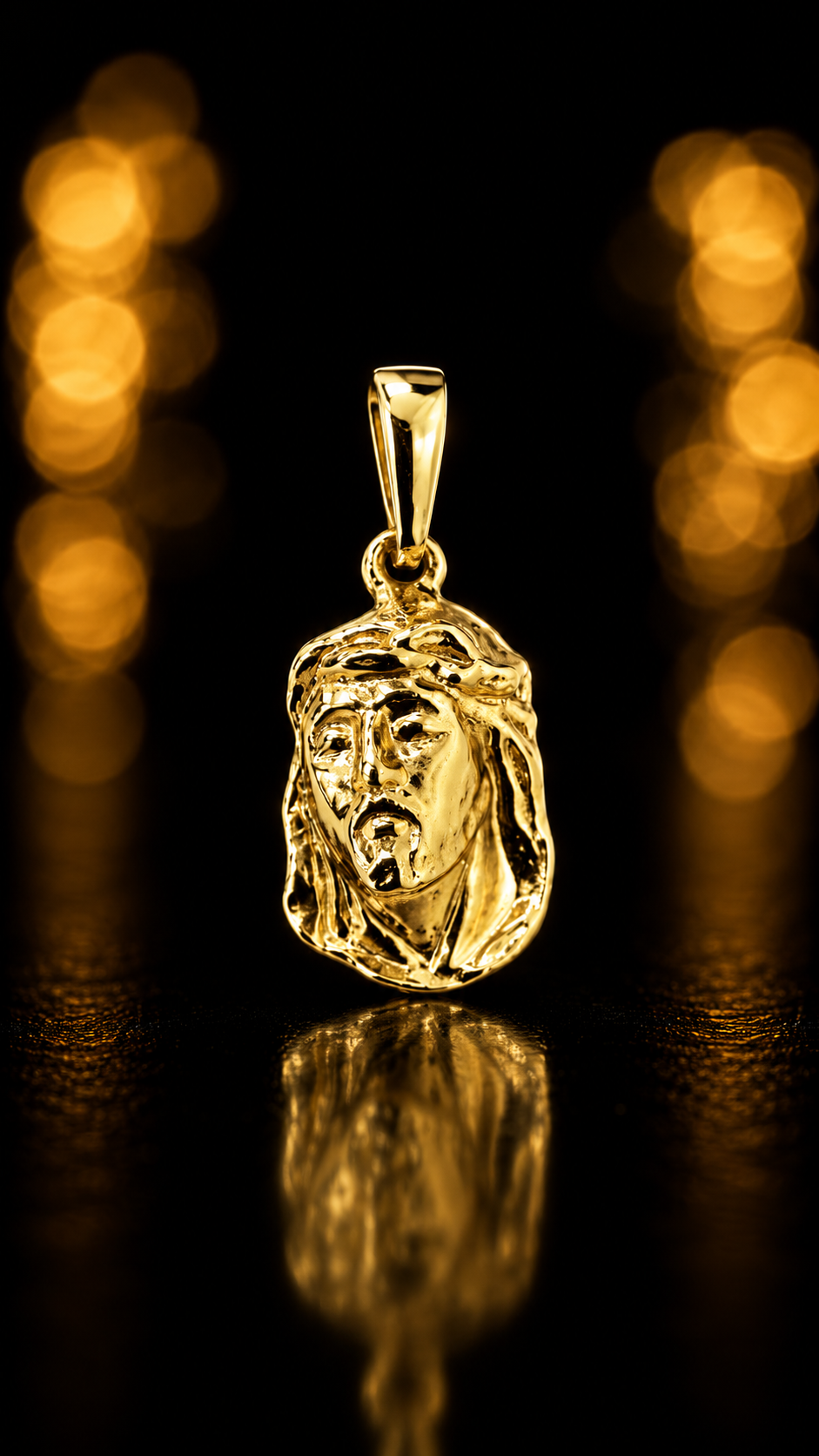 Pingente mini P face de cristo Pepitinha de ouro